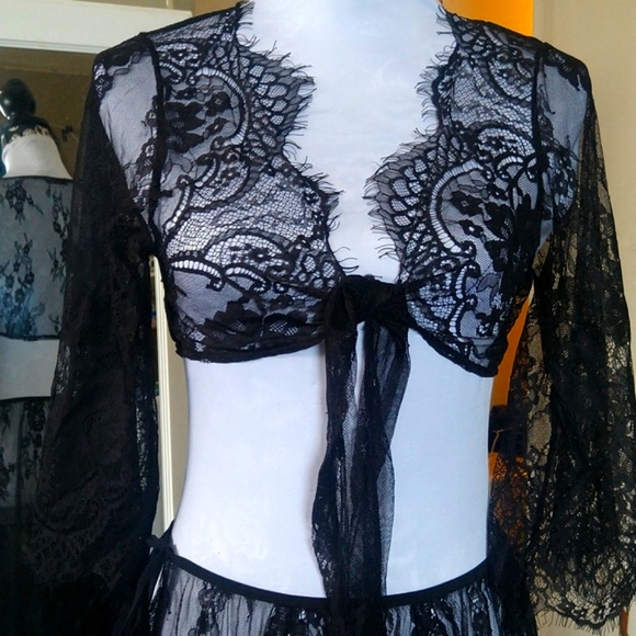 Eyelash Lace Skirt Set - Picture 2 of 5